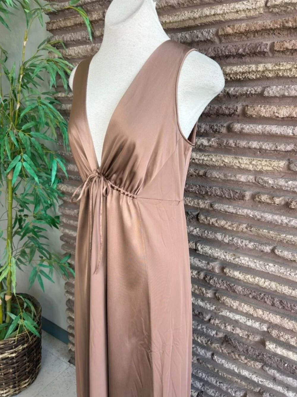 Vanity Fair Vintage Grecian Goddess Mocha Brown Nightgown Size 36